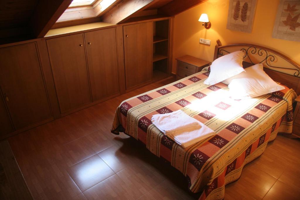 Hostal Casa Barranco Castejon del Puente Ruang foto