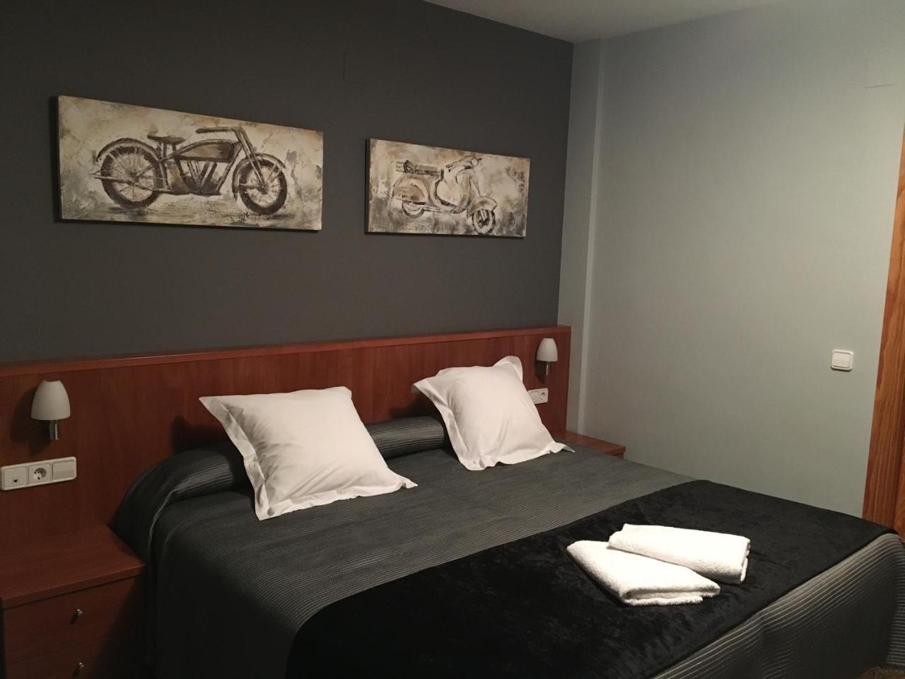 Hostal Casa Barranco Castejon del Puente Bagian luar foto