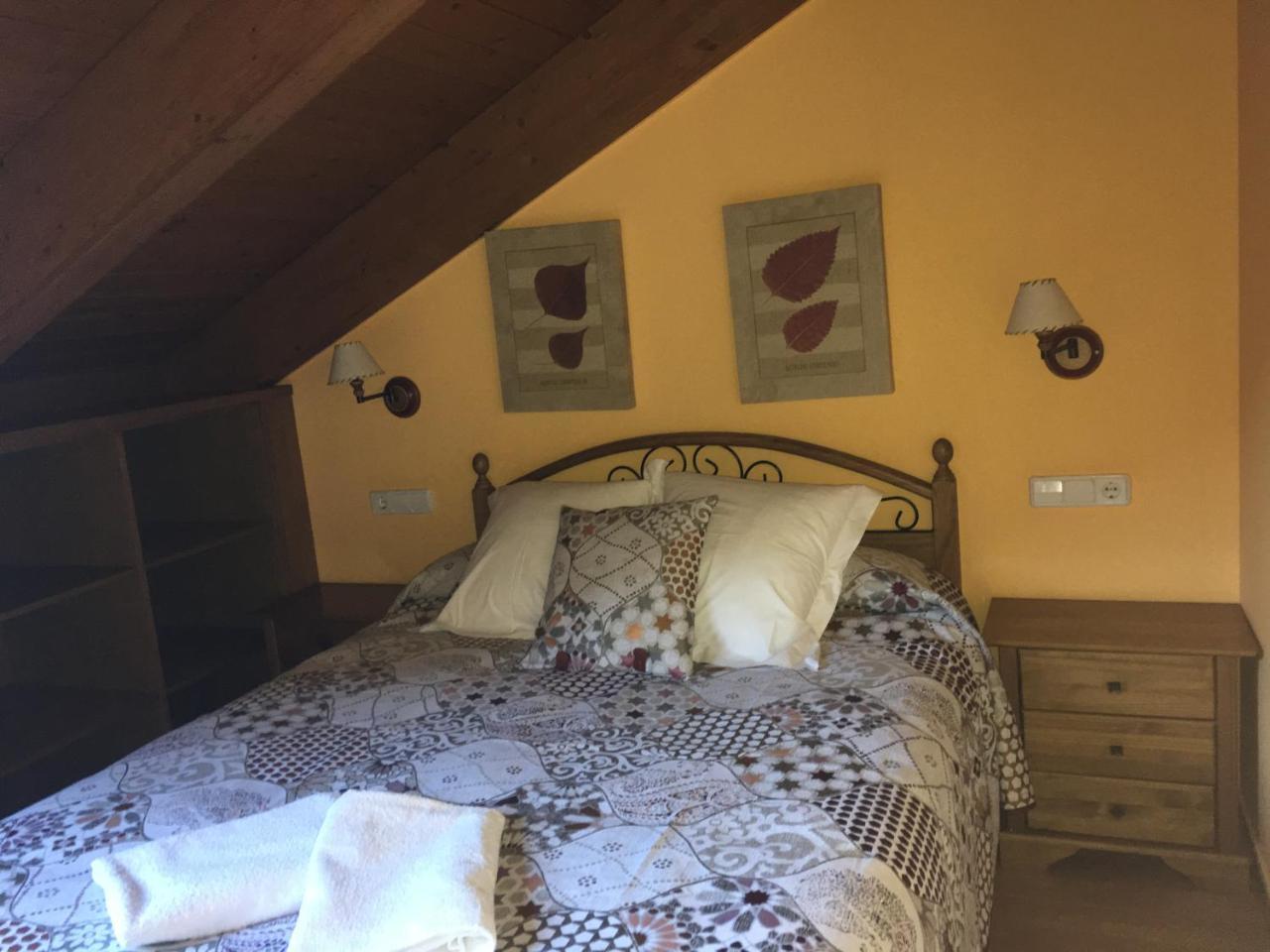 Hostal Casa Barranco Castejon del Puente Bagian luar foto